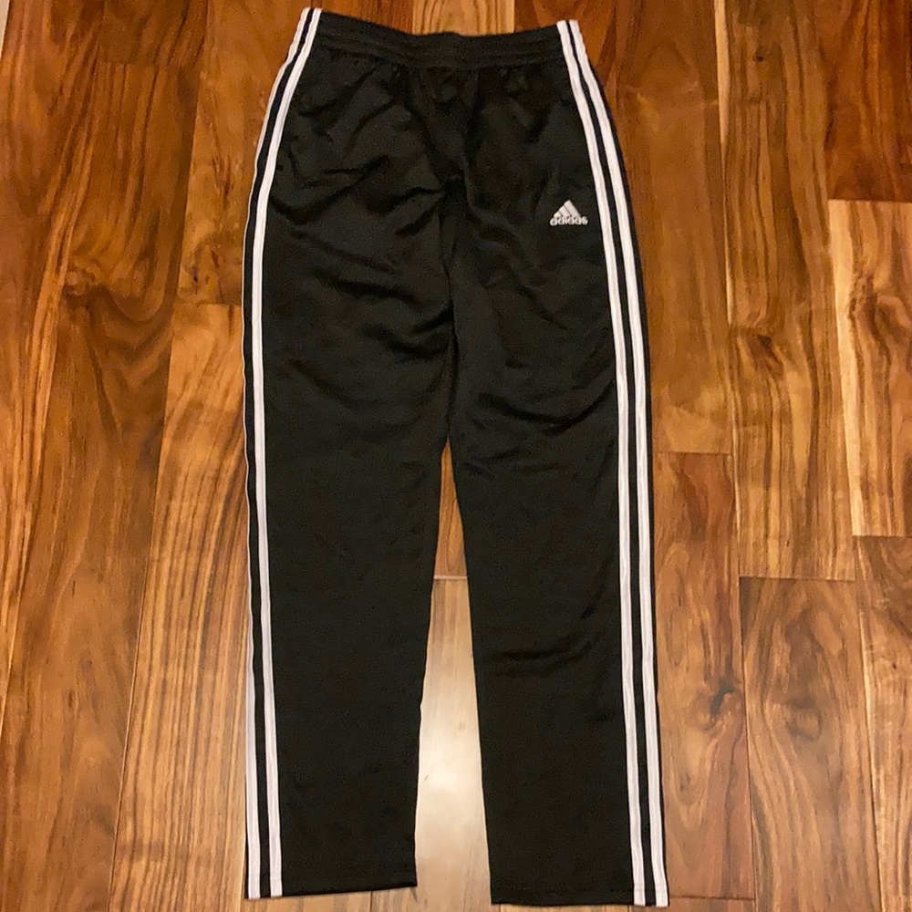 Youth adidas pants - Size 14/16 - classic black three stripe - fleece lined